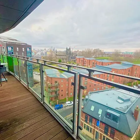 Guestready - Sleek Stylish City Centre Apartment Sleep 6 *